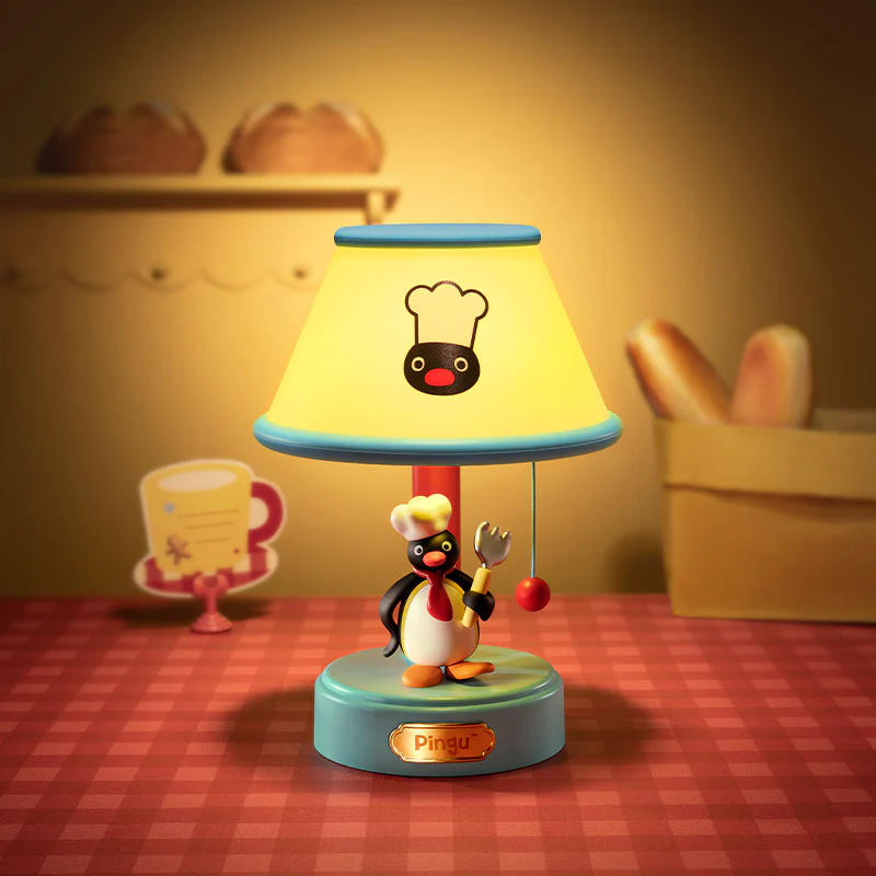 Pingu_Chef_Desk_Lamp_918_2